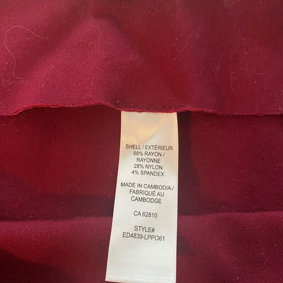 Red Stretch, pencil skirt - Picture 4 of 4